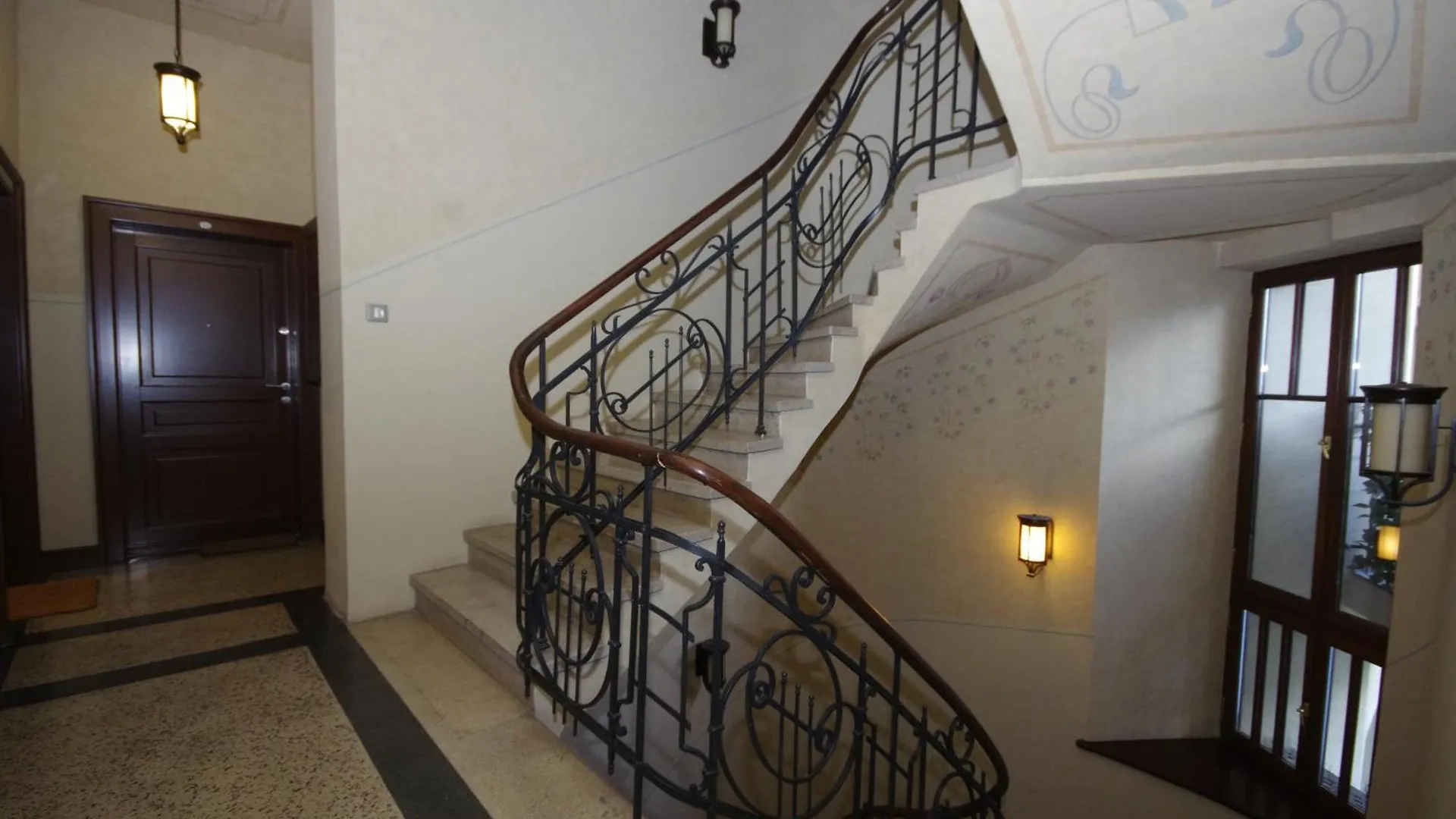 Inpoint Royal Wawel View & Old Town Apartment  Krakow