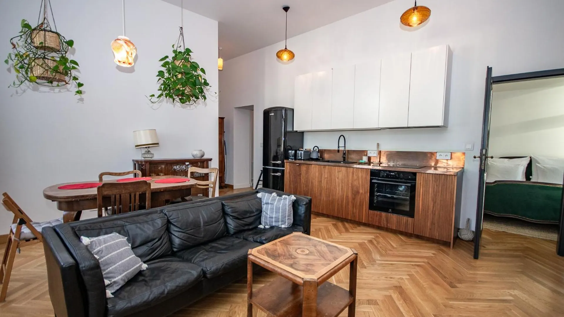Inpoint Royal Wawel View & Old Town Apartment  Krakow
